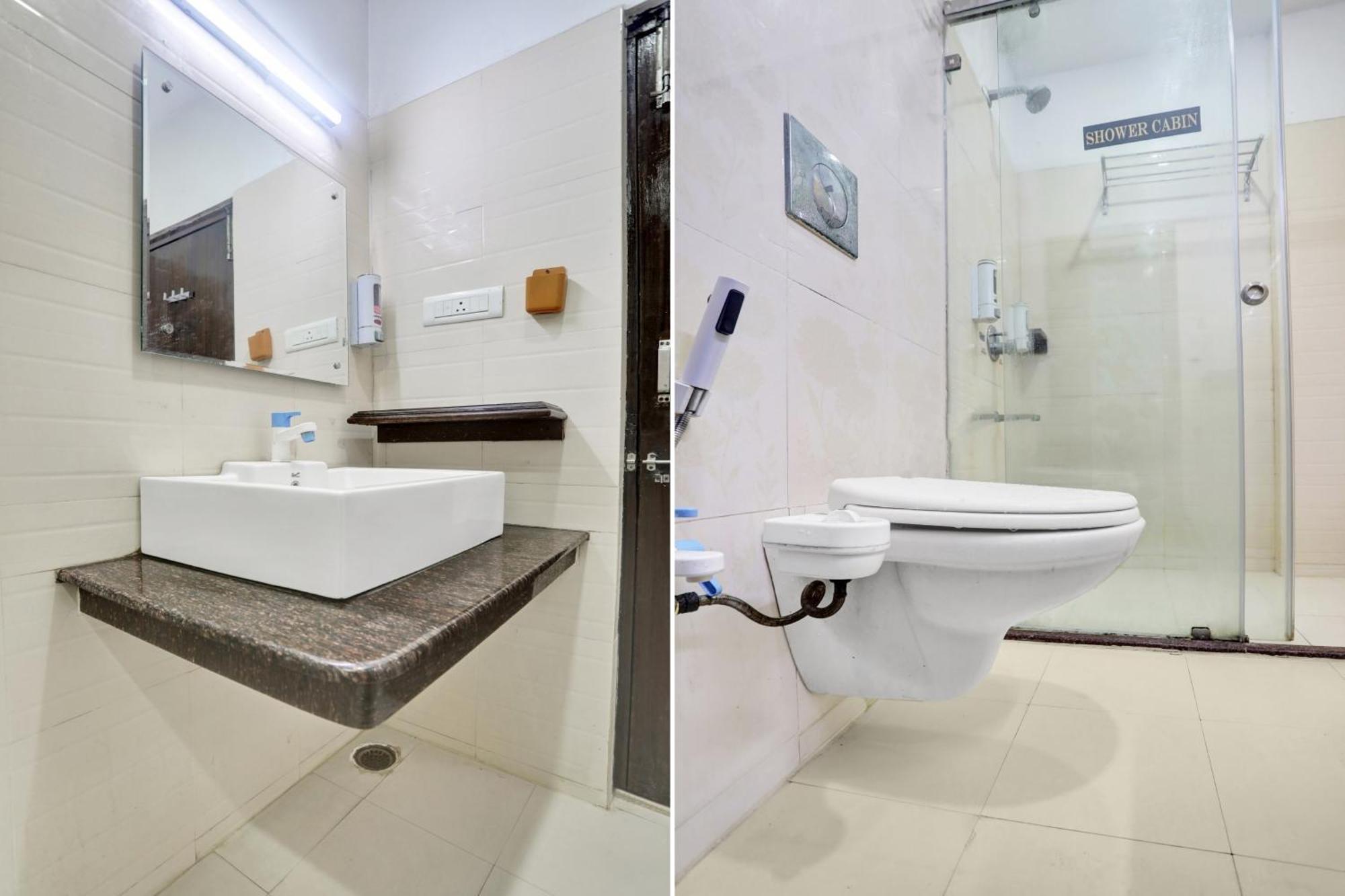 Hotel Townhouse Eluru Extérieur photo